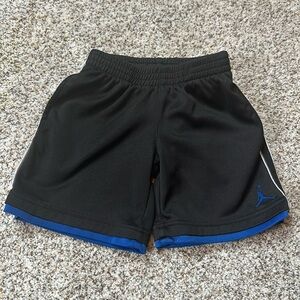 Nike Jordan brand basketball shorts 2T